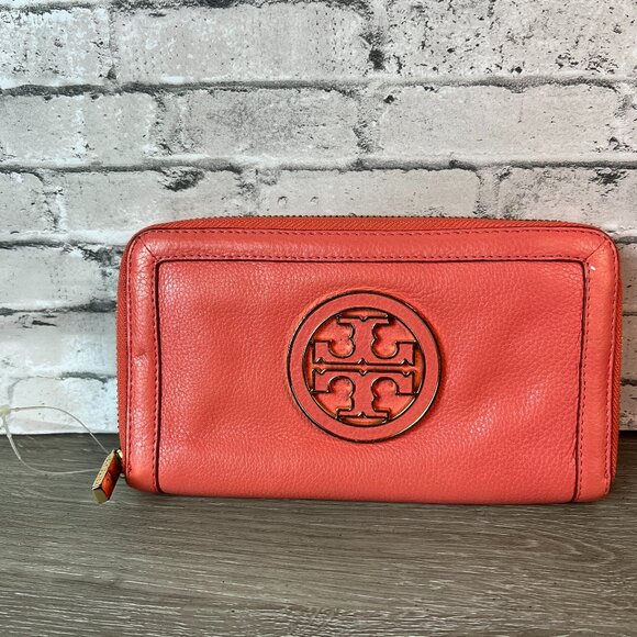 Tory Burch Handbags - Tory Burch Women's Amanda Continental Leather Wallet Coral